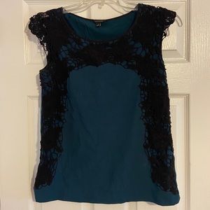 🌸Ann Taylor Lace Top